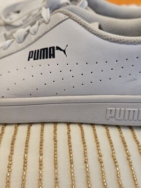 Puma White Low-Top Sneakers with Black Logo and Perforated Sides 8.5 US Size.